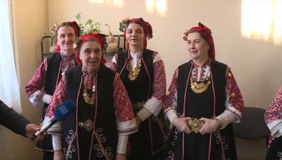 Бистришките баби със софийска баница в ръка ще посрещат еврочиновници