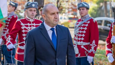 Румен Радев: Трудът трябва да е основа за пълноценен живот, не за оцеляване