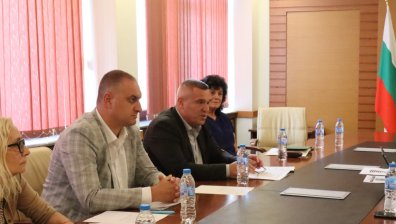 Георги Тахов: България иска от ЕК защитни мерки срещу вноса на яйца от Украйна