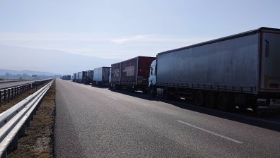 България поиска Гърция да спре тестването на шофьори на ТИР-ове