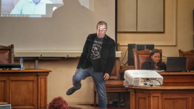 Скандал в НС, Тошко Йорданов нарече ГЕРБ "мафиотска групировка"