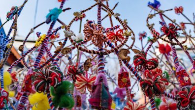 Как се прави сурвакница и какво символизира сурвакарството