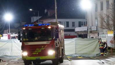 Петима души са в неизвестност след пожар в швейцарския град Тузис