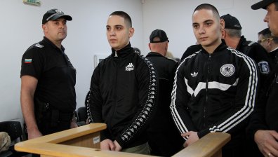 На 3 г. затвор осъдиха близнаците по делото за убийството на Митко от Цалапица