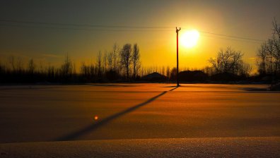Предимно слънчева, но студена неделя