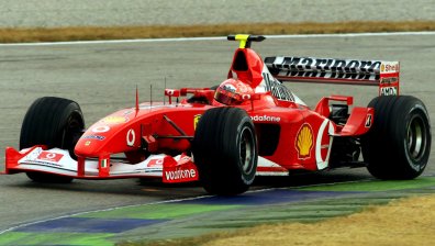 Продадоха исторически болид на Шумахер за над 6,6 милиона долара