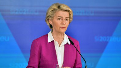 Евродепутатите питат: Целенасочено ли Русия влияе на енергийния пазар?