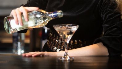 Повече момичета взимат наркотици и пият алкохол в ранна тийнейджърска възраст