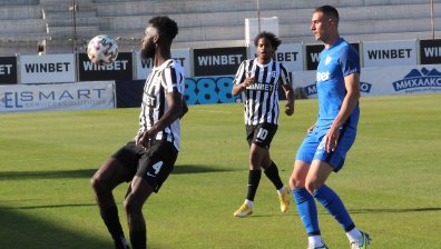 "Локомотив" (Пловдив) и "Арда" не се победиха: Срещата завърши 0:0