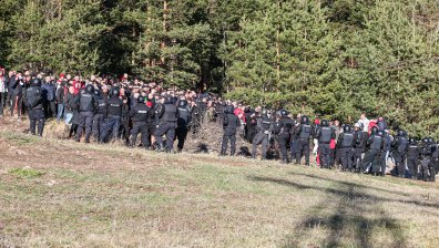 Феновете на ЦСКА изгледаха мача с ЦСКА 1948 от частен имот