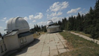 Инвеститори ще търсят в космоса вода и ценни метали