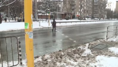 Разследват причините за убитото от токов удар момче в София