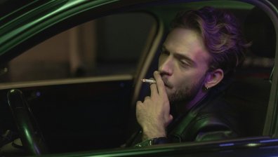 Отнемат книжка и 1500 евро глоба, ако пушите в кола с дете в Гърция