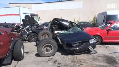 Тежко ПТП отне живота на трима в сблъсък между трактор и автомобил