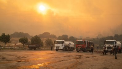 Турция строи 350 нови къщи след опустошителните пожари