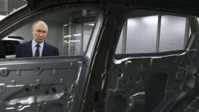 Колапс на руския автопазар: Китайските марки изместиха Lada