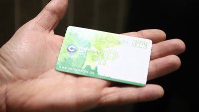 В София плащаме за минути пътуване с автобус, пенсионери: Как да използваме банкова карта?