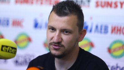 Неделев през сълзи: Не исках да напускам, продадоха ме за обидно малко пари