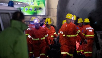 Газова експлозия в мина в Китай, 15 са загинали (Видео)