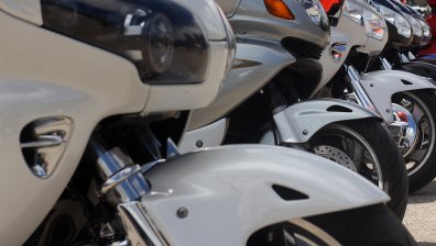 Рев на мотори и гонки в нощните часове по централен столичен булевард