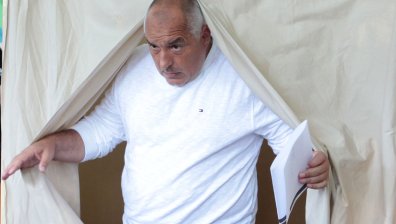 На Борисов му писна, предлага по левче партийна субсидия на глас