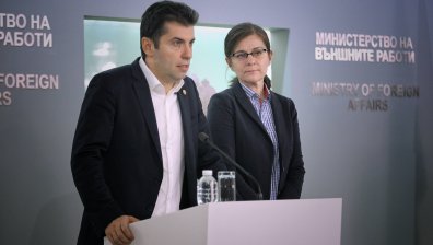 Търси се най-удачният начин за осигуряване на безопасен коридор за сънародниците ни