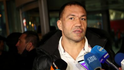 Пулев тренира с ММА бойци за битката в триъгълния ринг