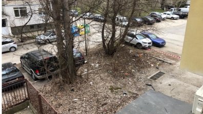 Сигнал за непочистени площи в район "Красно село" в София