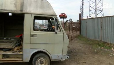 Откраднаха караваната на Руди Люберс - за малко да я нарежат за скрап