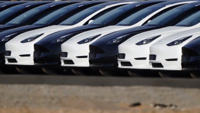 Tesla съди бивши служители за изтичане на данни, засегнати са над 75 000 души