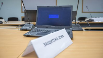 През следващата седмица ще започне удостоверяването на машините за изборите