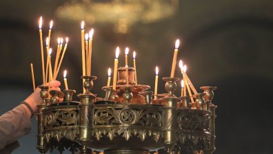 Новите цени на църковните свещи - от 20 евроцента до 4 евро
