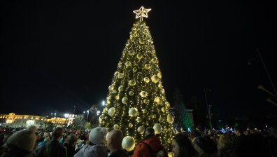 Слънчева сряда с температури до 17 градуса, топло време и за ЧНГ