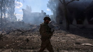 Няколко ранени при атака с дронове срещу жилищен блок в Севастопол