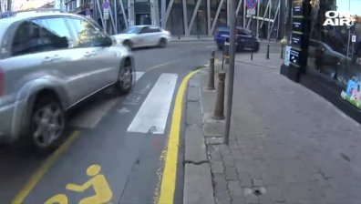 Колоездачи пропищяха от "велоалеята на смъртта" в София