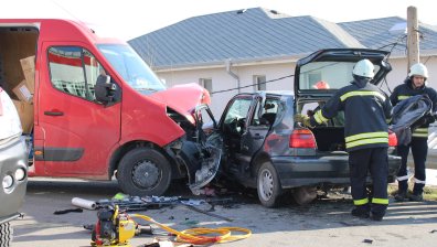 Двама ранени в катастрофа край Благоевград, наложило се е рязане на ламарини