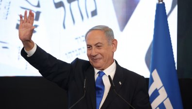 Нетаняху се връща на премиерския пост, дясната коалиция събра 64 мандата за НС