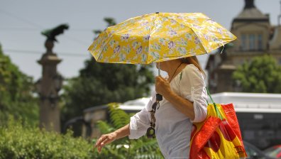 Слънчево време над страната, жълт код за значителни валежи е обявен в четири области