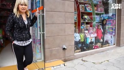 4-годишно дете заклещи крака си в отдушник в Шумен
