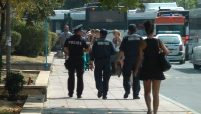 Забравен куфар вдигна бургаската полицията на крак
