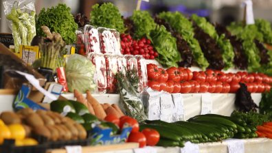 Поскъпнали са основни плодове и зеленчуци, без промяна е цената на бананите