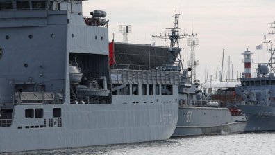 Турски военни кораби акостираха в Бургас