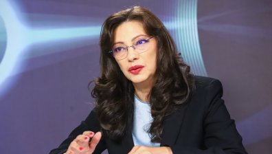 Милотинова: Вместо да изпълни критериите, Скопие пропиля 1 година в лобизъм