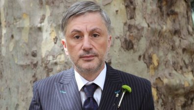 Денди е намерен в безпомощно състояние, откаран е в болница