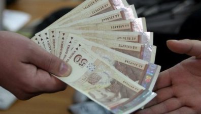 Правителството предлага увеличение на минималната работна заплата с 40 лв.