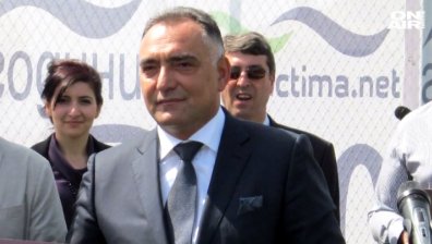 Изпращат бизнесмена Петър Христов в последния му земен път