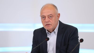 От "Демократи за силна България" издигат Атанас Атанасов за председател на НС?