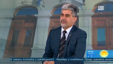 Трети пол, гей бракове... Неприемливо е, настоя доц. Милен Михов