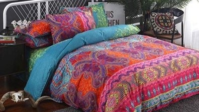 Ярки акценти в интериора на спалнята