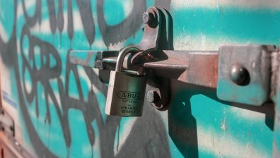 КЗП затвори два хотела и едно заведение в Боровец, София и Бургас